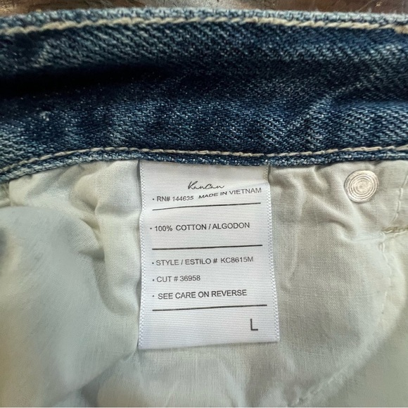 NWT KanCan Sofia Ultra High Rise Distressed Exposed Button Fly Shorts Sz Large - Picture 9 of 9